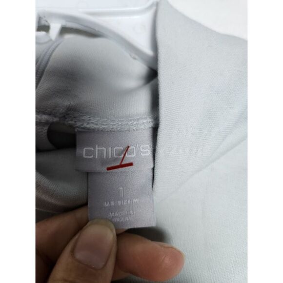 Chico's Women Mock Neck Light Grey 100% Pima Cotton Top size 1 or Medium - Picture 5 of 9